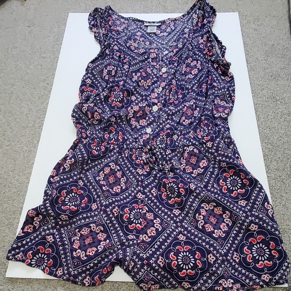 Joe B romper. Size XL